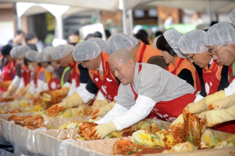 2010.11.12_조계사 대웅전 김장 (1)